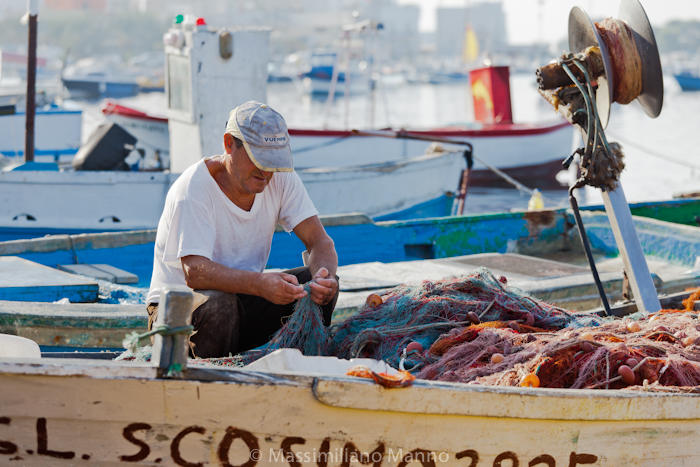 porto-cesareo-mercato-pesce-pescatore